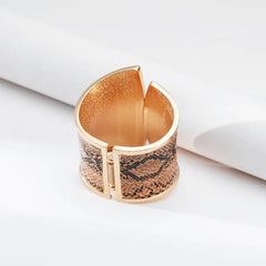 Asymmetrical Snake Pattern Alloy Bracelet for Women